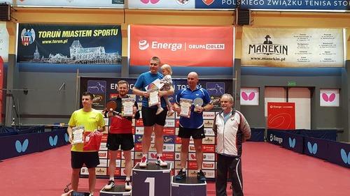 19 39 podium