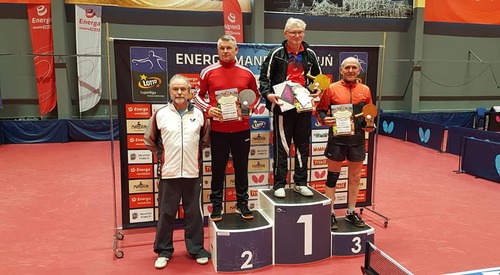 19 39 podium