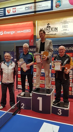 66+ podium